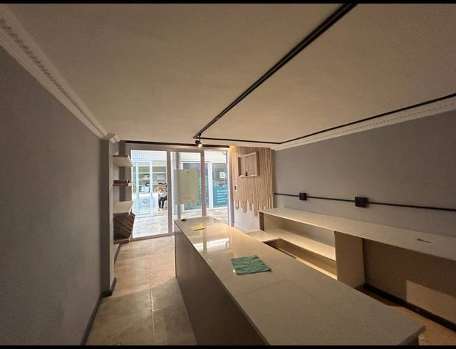 28M² RETAIL TO LET IN CAMPS BAY